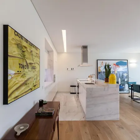 Апартаменты Flh Av. Liberdade Stunning With Balcony & Parking