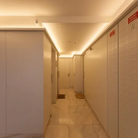 Flh Av. Liberdade Stunning With Balcony & Parking Апартаменты