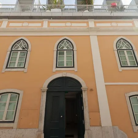 Flh Av. Liberdade Stunning With Balcony & Parking Лиссабон
