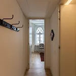 Διαμέρισμα Flh Av. Liberdade Stunning With Balcony & Parking *