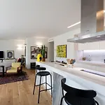 شقة Flh Av. Liberdade Stunning With Balcony & Parking Lisboa