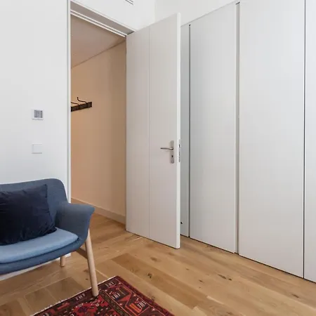 아파트 Flh Av. Liberdade Stunning With Balcony & Parking 리스본