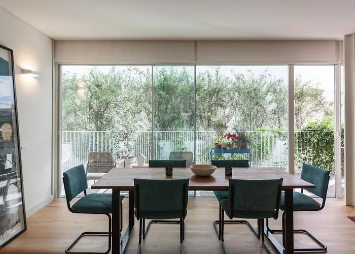 Flh Av. Liberdade Stunning With Balcony & Parking * Lisboa
